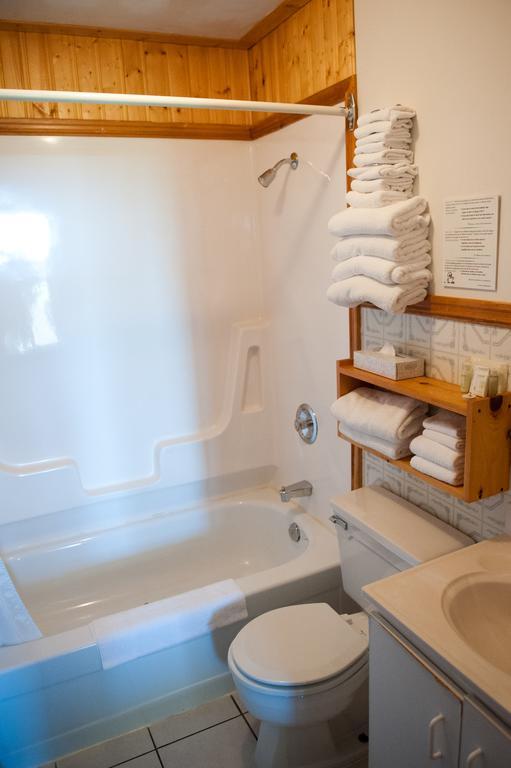 Stanley Bridge Country Resort And Conference Centre Room photo