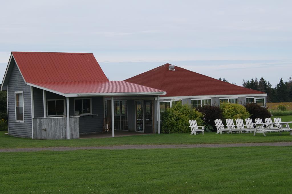 Stanley Bridge Country Resort And Conference Centre Exterior photo